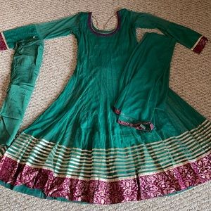 Anarkali net churidar